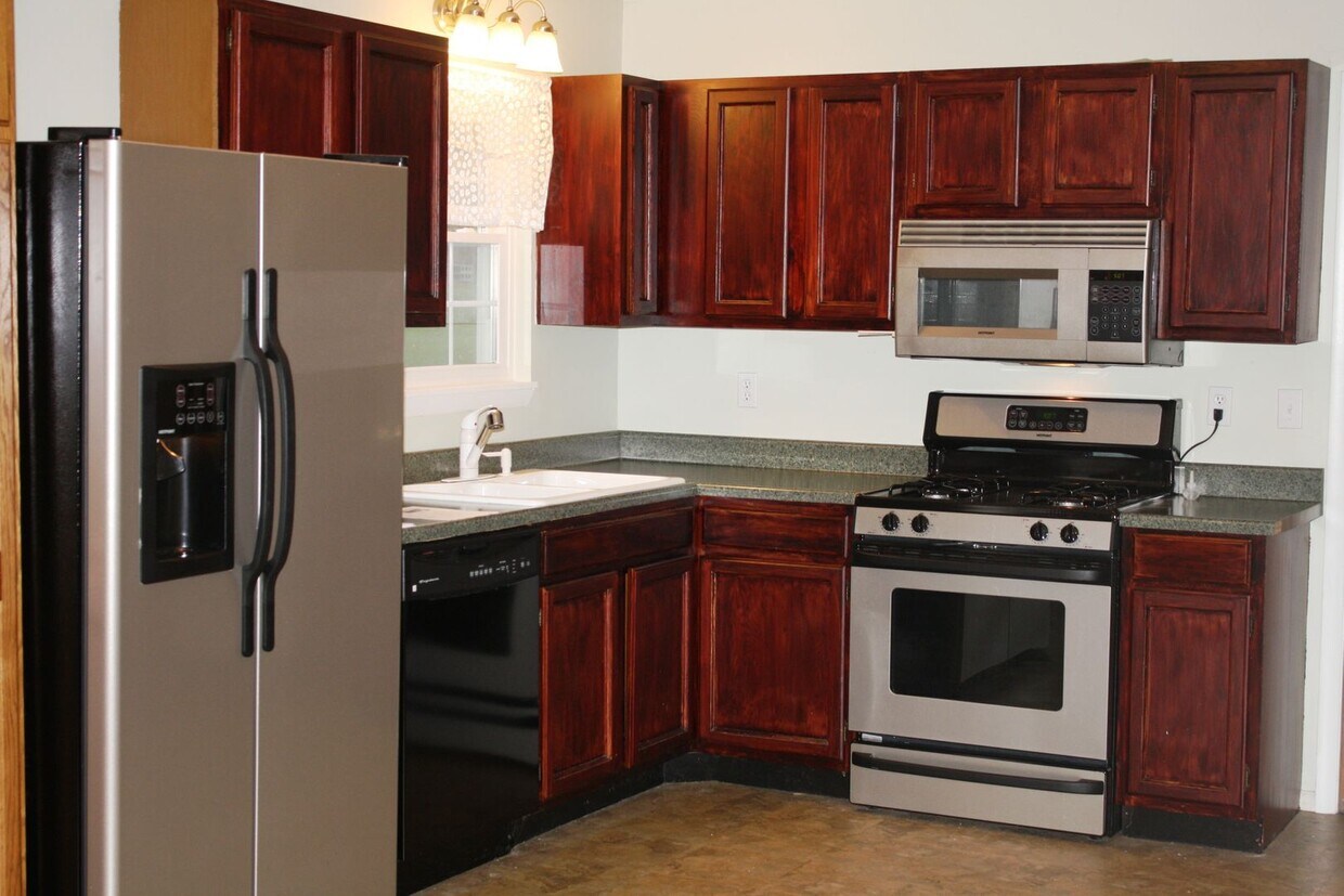 Foto del edificio - 443 Hillside Dr