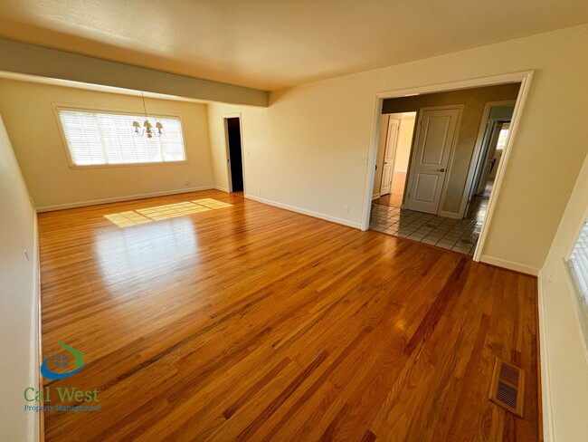 Building Photo - $4,795 - Beautiful 5 Bedroom 2.5 Bath Two ...
