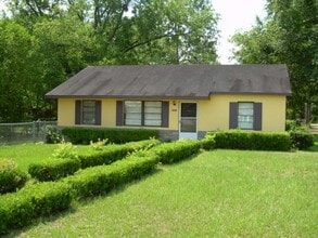 Building Photo - 2502 Belmont Ave