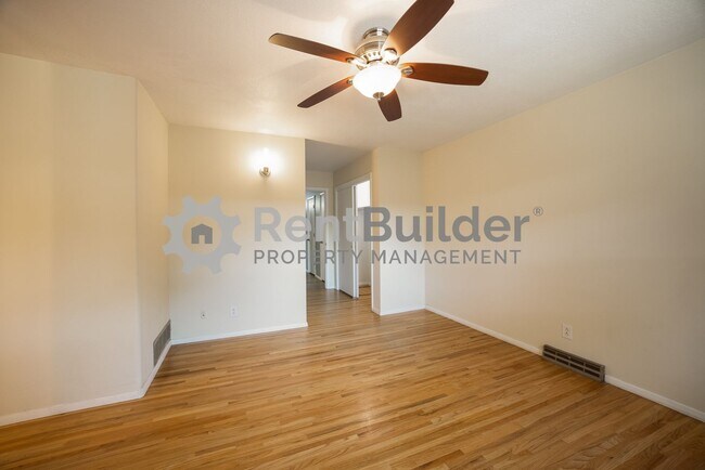 Building Photo - CALL US TODAY AT (505) 808-6467 TO SCHEDULE A CONVENIENT SHOWING