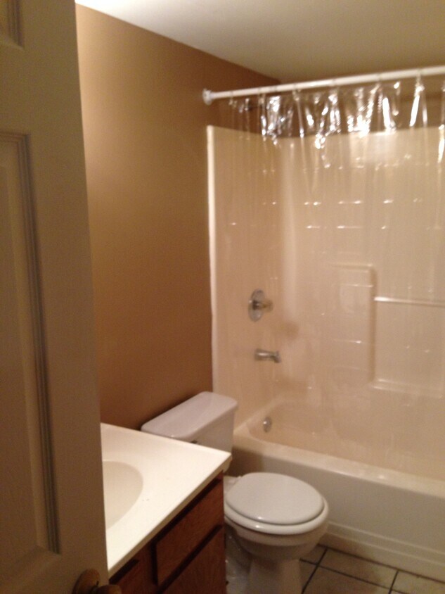 240 Highland Blvd Unit 4, Shepherdsville, KY 40165 Apartments in