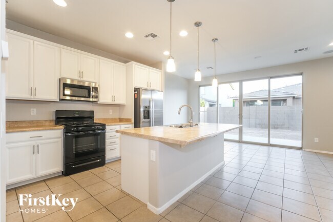 Foto del edificio - 4813 W Lydia Ln