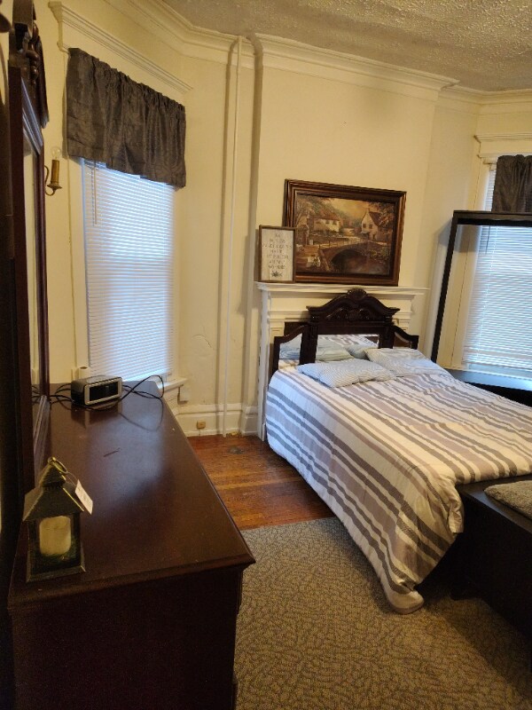 Building Photo - 66 Hoffman Ave