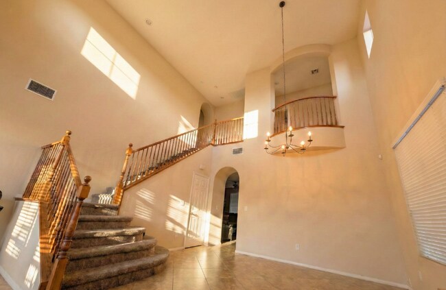 Building Photo - 616 Delta Rio St