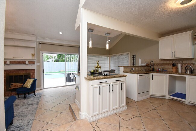 Foto del edificio - 7726 Miller Glen Ln