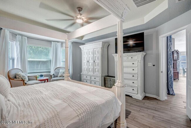 Building Photo - 11533 Red Koi Dr