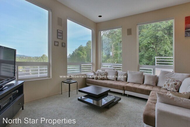 Foto del edificio - 2 br, 2.5 bath House - 231 S Florida St