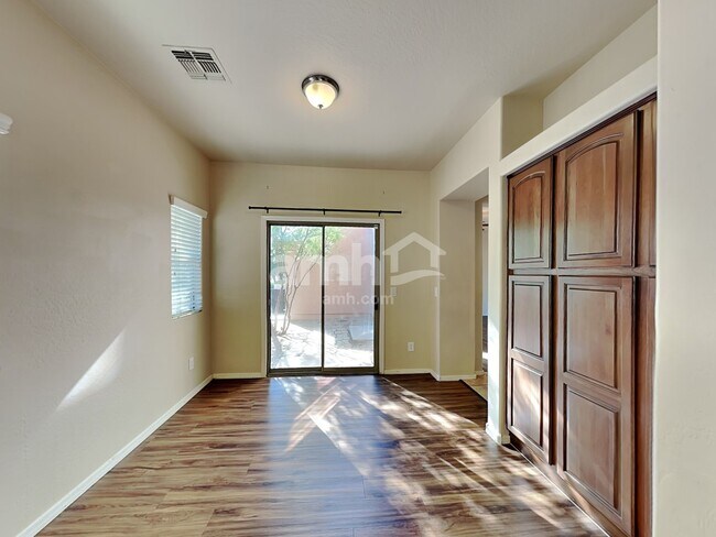 Foto del edificio - 15031 N 142nd Ln