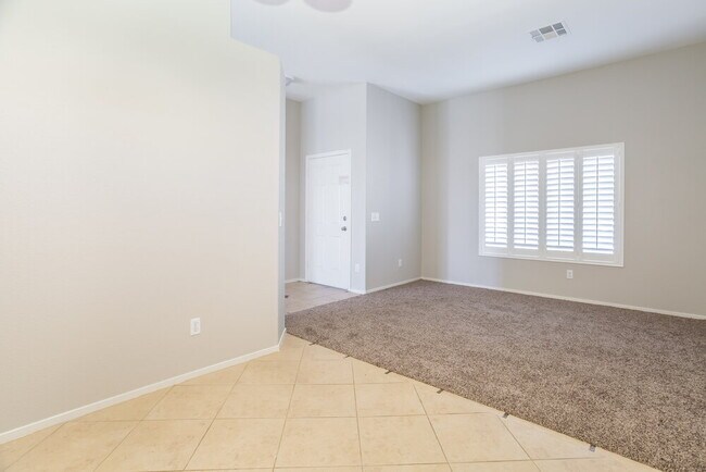 Foto del edificio - 2113 Annbriar Ave