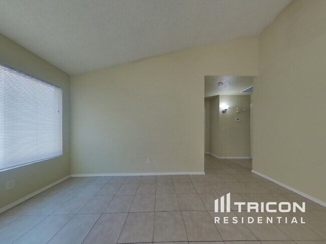 Building Photo - 6317 W Christy Dr