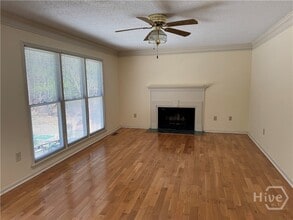 Building Photo - 140 Yorkshire Rd