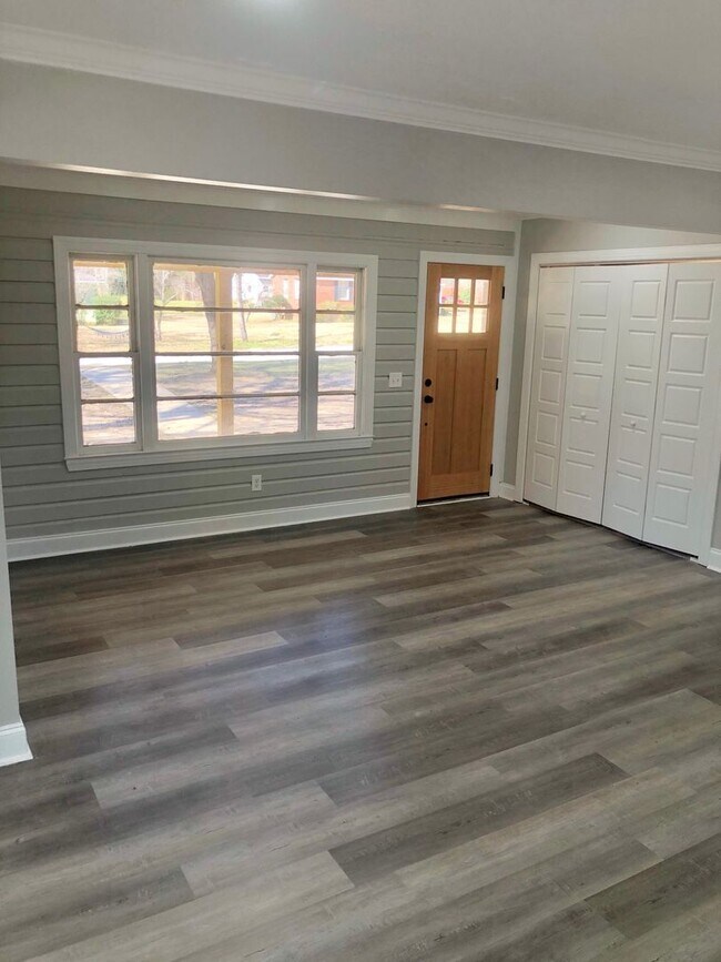 Foto del edificio - Charming 2BR Home Near Downtown Auburn & Auburn University