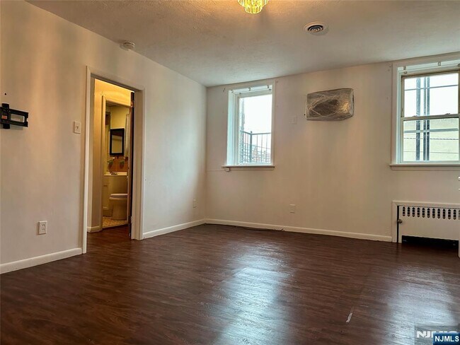 Foto del edificio - 530 Valley Brook Ave