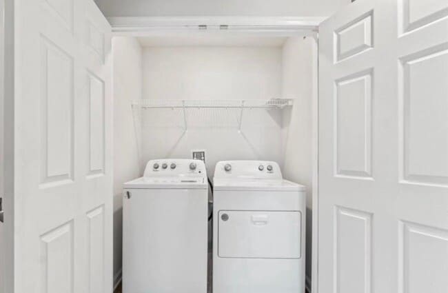 Building Photo - 201 Baker Dr