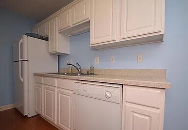 Foto del edificio - 11913 N Tazwell Dr