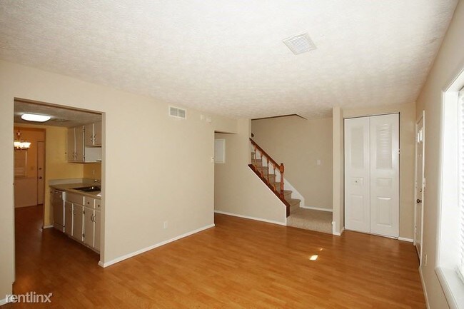 Building Photo - 3 br, 1.5 bath House - 2834 ROYAL PATH Court
