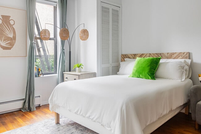 Foto del edificio - 765 Washington St