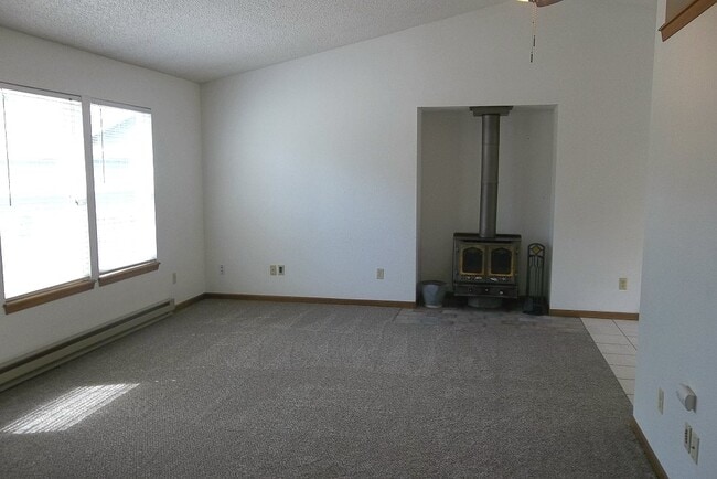 Building Photo - 2806 Virginia Dale Dr