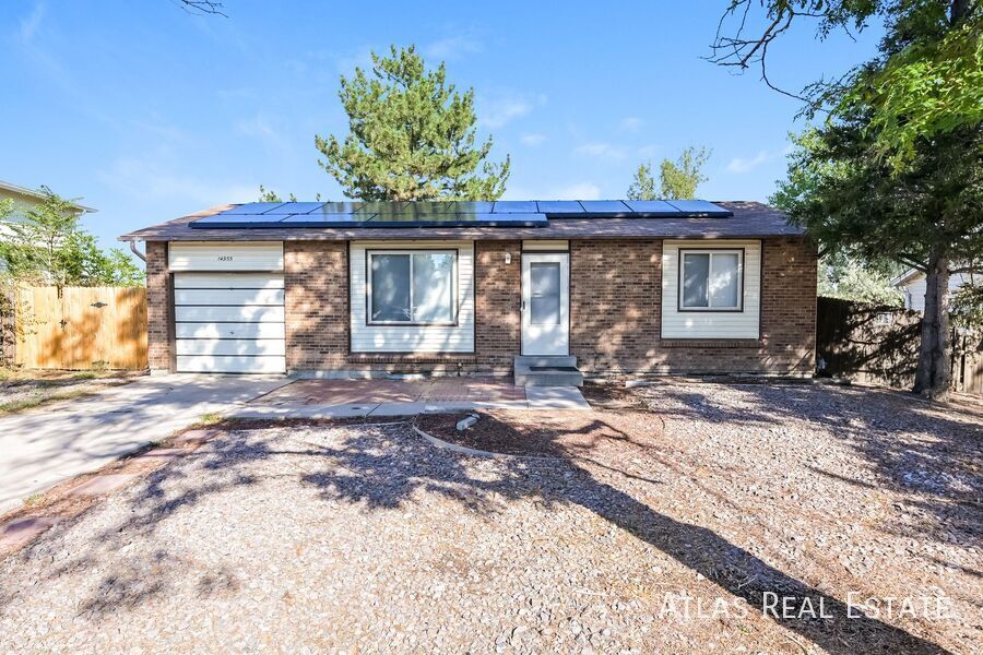 Primary Photo - 14955 E Columbia Dr