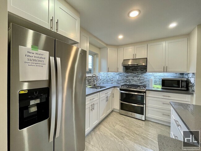 Foto del edificio - 82 STREET