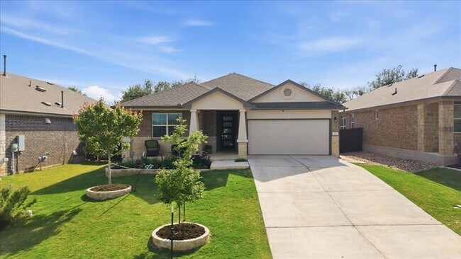 Foto del edificio - 2117 Centerline Ln