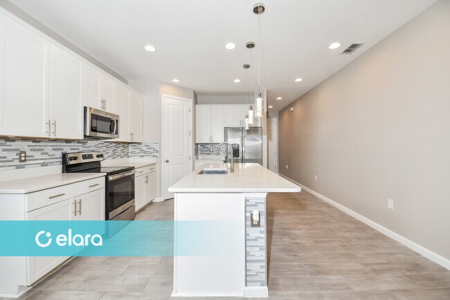 Building Photo - 913 Fallon Hills Dr