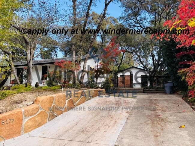 Foto del edificio - Peaceful Granite Bay Retreat on a Wooded Quarter-Acre Lot!