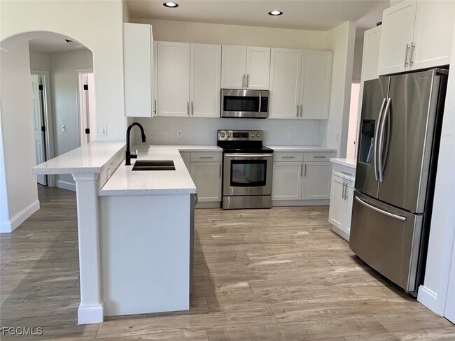 Building Photo - 11642 Royal Tee Cir