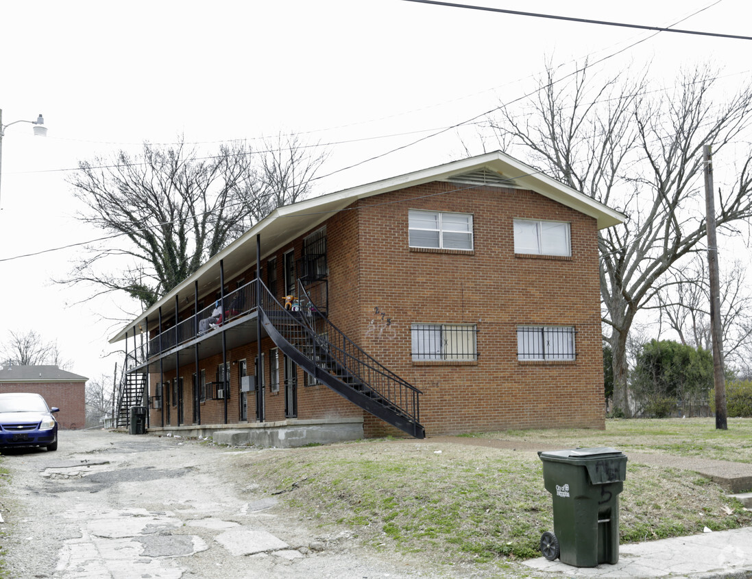 Primary Photo - Gaston Apartments