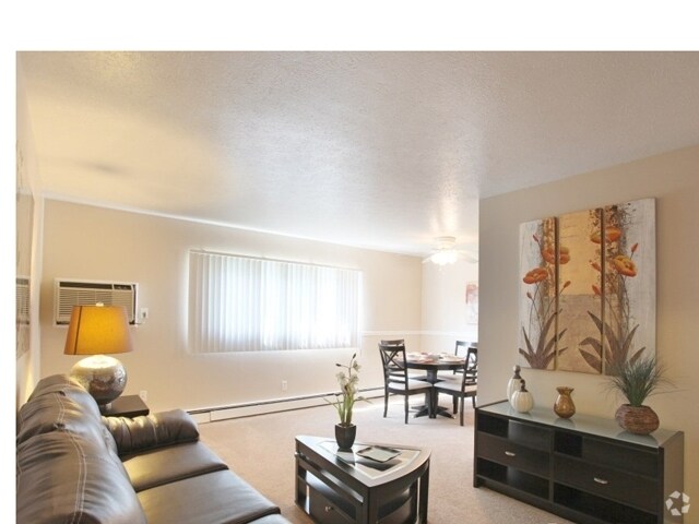 Sala de estar - Vine East  33201 Vine Street