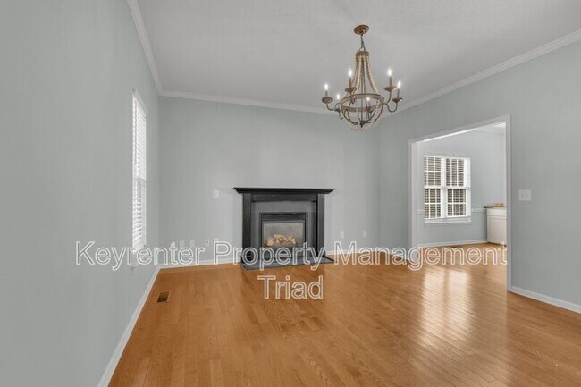 Foto del edificio - 3391 Valley Crossing Dr