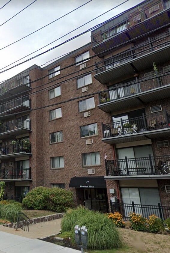 24 Whites Ave, Watertown, MA 02472 Apartments in Watertown, MA