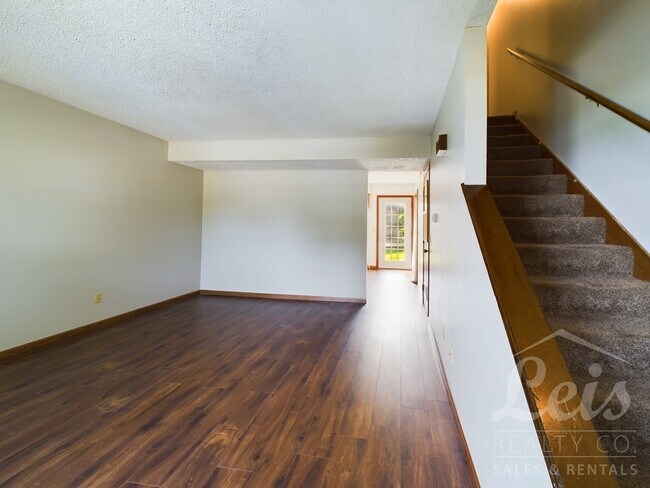 Foto del edificio - 107 Clearview Ct