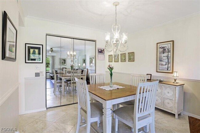 Foto del edificio - 5905 Trailwinds Dr