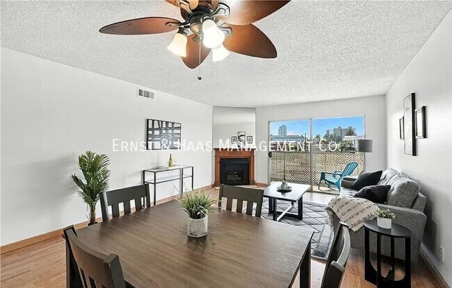 Foto del edificio - 955 E 3rd St