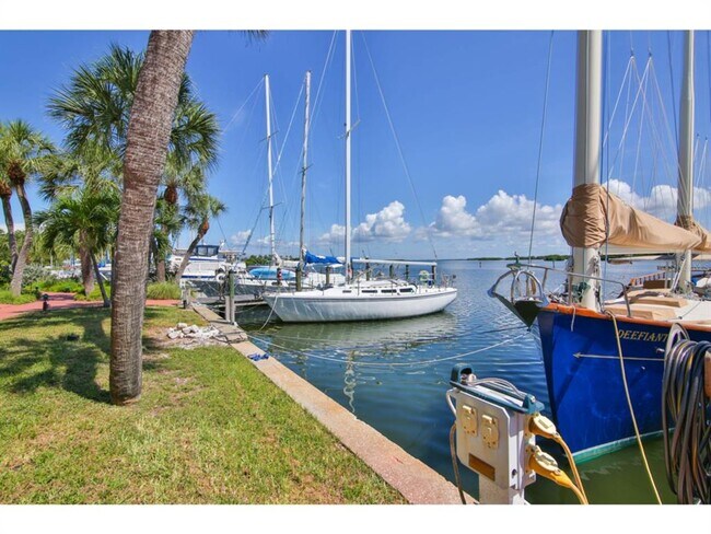 Foto del edificio - 3440 Gulf of Mexico Dr