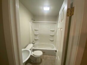 Building Photo - 326 N Philadelphia Ave