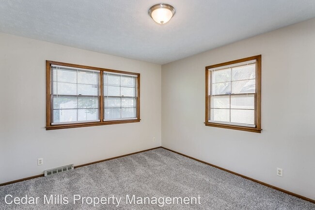 Foto del edificio - 3 br, 1.5 bath House - 8216 E. Castle Drive