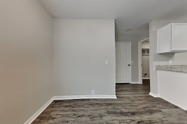 Building Photo - 11918 Solon Springs Dr