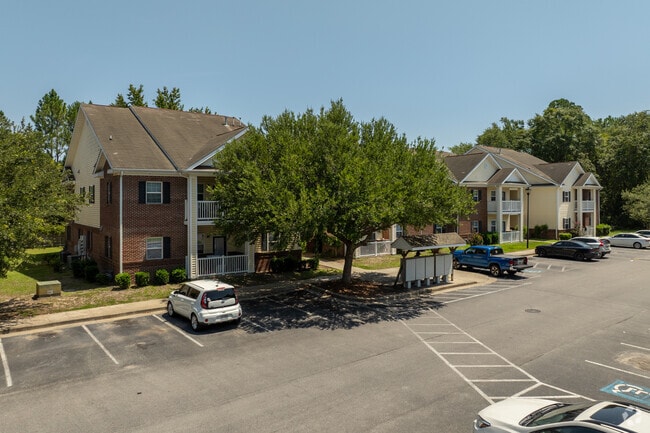 Building - The Pines at Willowbrook