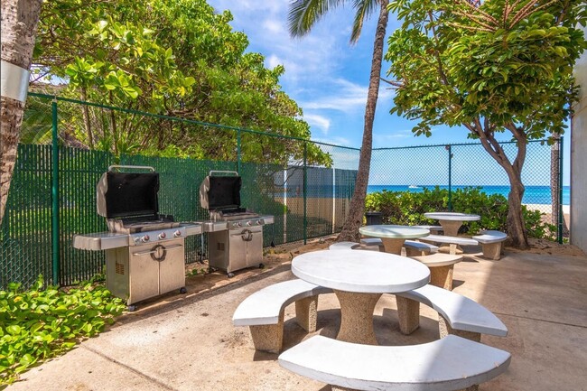 Foto del edificio - Makaha Beach Cabanas