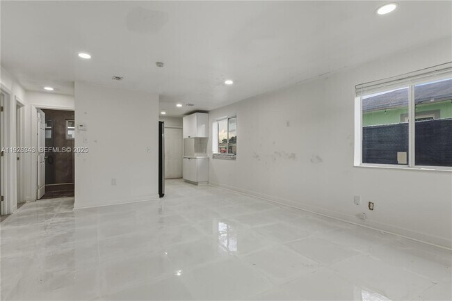 Foto del edificio - 11961 SW 214th St