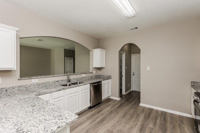 Building Photo - 5914 Golden Cove Rd