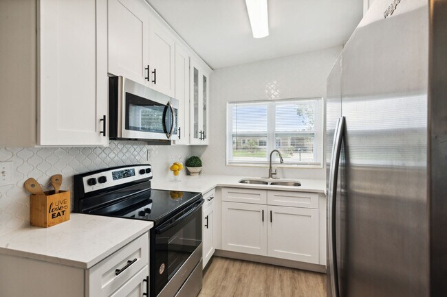 Foto del edificio - 307 Churchill Dr