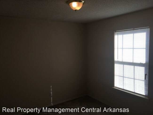 Building Photo - 1915 Pleasant Pointe Cir