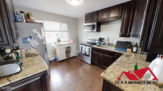 Building Photo - 3 br, 1 bath House - 1734 Abbott Ave Uppr