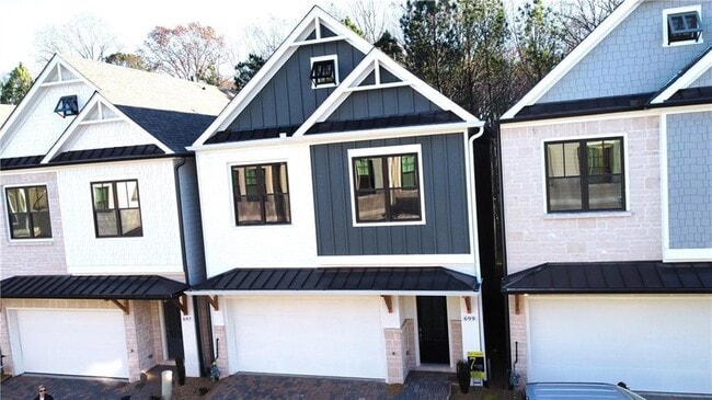 Photo - 699 Stickley Oak Way House
