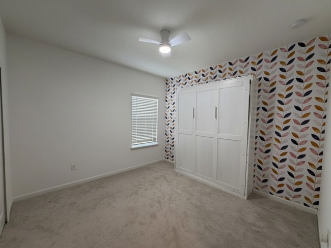 Building Photo - Highland Chase 3-Car Garage