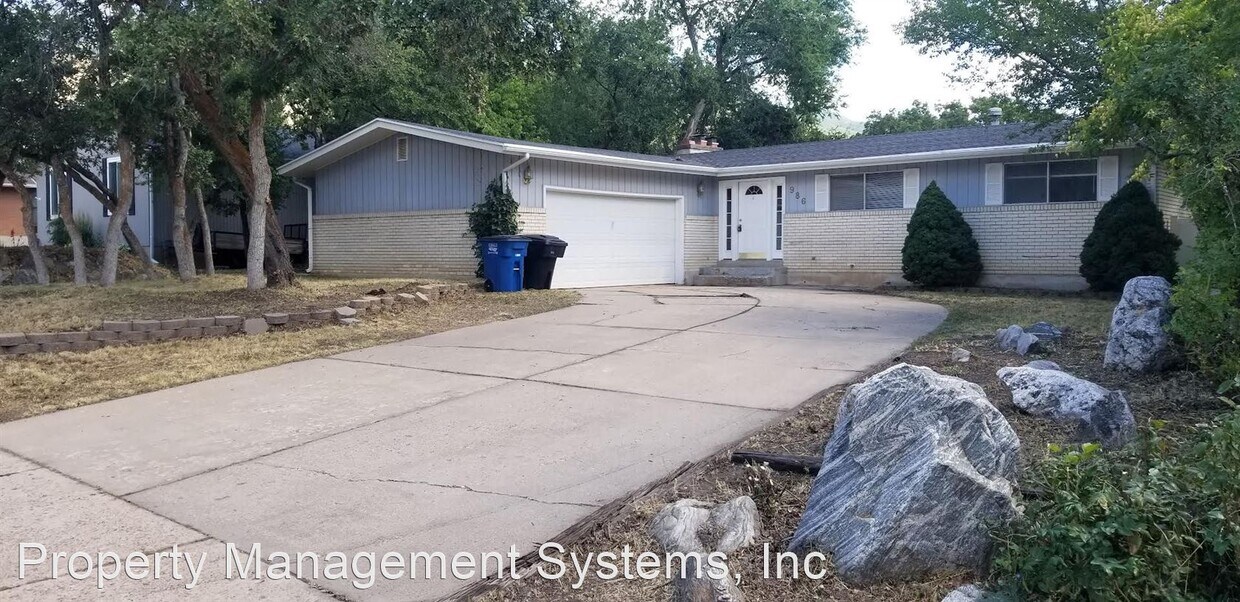 5 br, 2 bath House 986 E. Oxford Drive House Rental in Kaysville