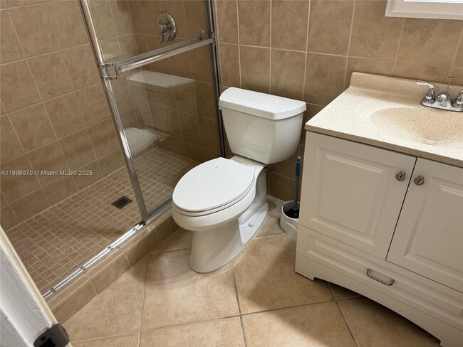 Foto del edificio - $1,875MONTHLY;2029 PIERCE ST #3 HOLLYWOOD, FL